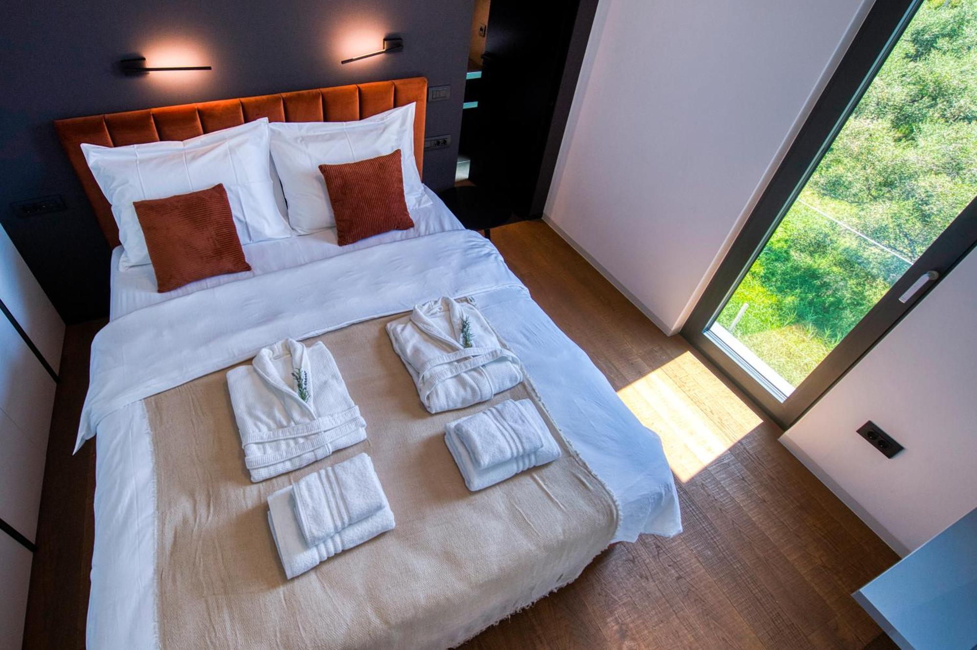 Crystal Holiday Residence II Sukošan 外观 照片