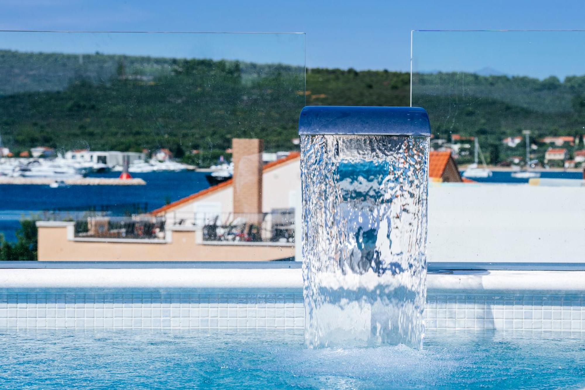 Crystal Holiday Residence II Sukošan 外观 照片