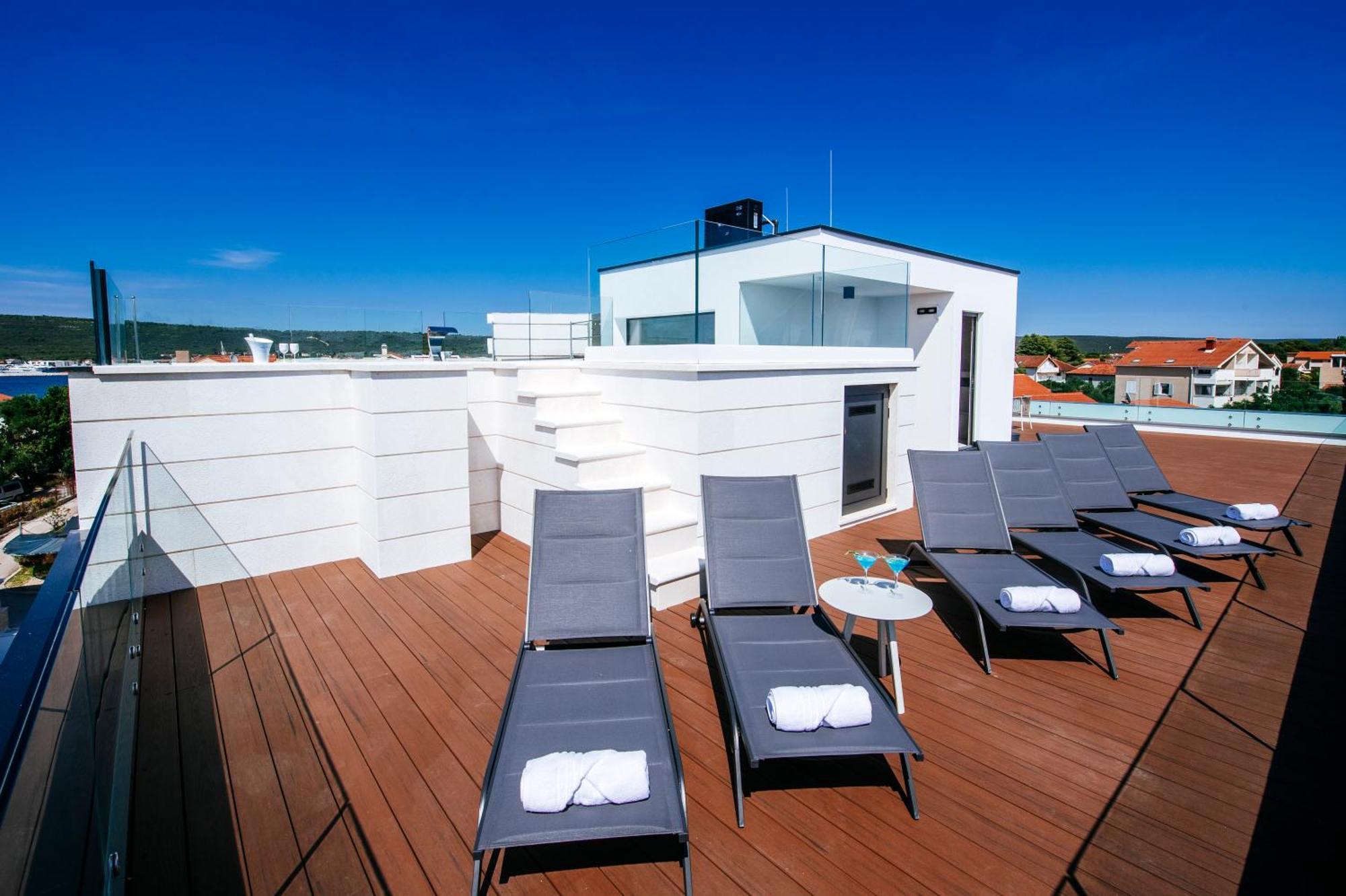 Crystal Holiday Residence II Sukošan 外观 照片